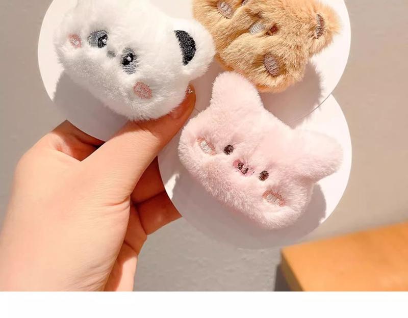 Product Introduction of Ghim Gấu, Chất Liệu Nhồi Bông Thiết Kế Búp Bê Hoạt Hình, Trâm Cài, Dễ Phối Đồ Thích Hợp Cho Mùa Thu Và Mùa Đông, Phụ Kiện Túi Xách Và Quần Áo Dễ Thương, Huy Hiệu, Phụ Kiện Cặp Đôi 55