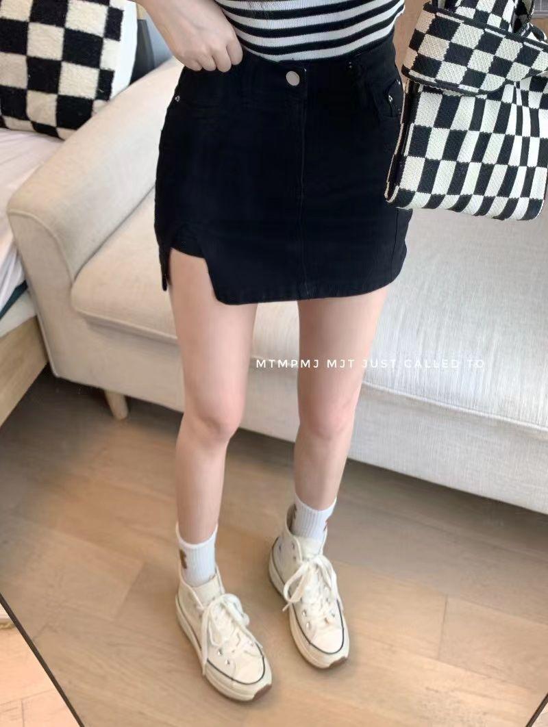 Product Introduction of Stretch Korean Style Denim Skirt Women's High Waist Anti-Exposure A- line Miniskirt and Divided Skirt Split Hip Skirt Summer 3