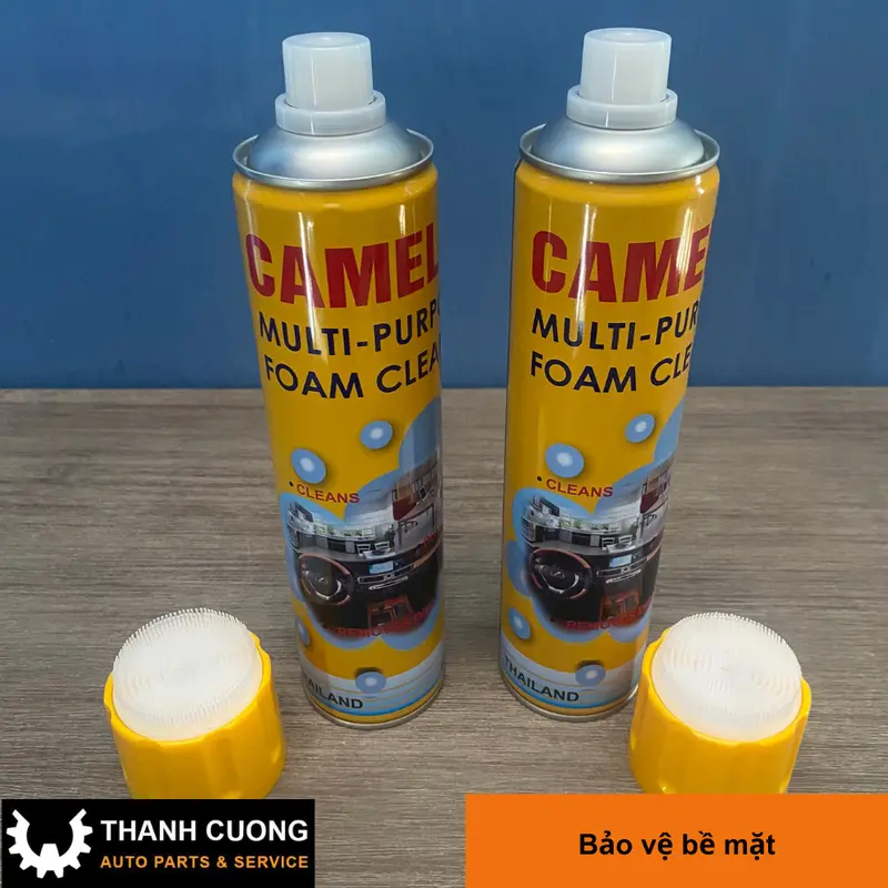 Chai vệ sinh nội thất ô tô dạng bọt Camel đẩy ngay mùi hôi trong xe (Chai 650ml) 3