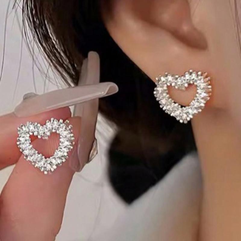 Product Introduction of Hollow Love Earrings Female Summer Light Luxury Small Sense of Temperament Earrings Daily Simple 9