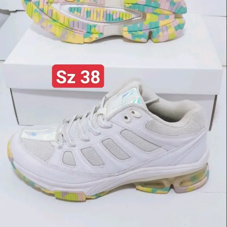 giày thể dục Unisex 5
