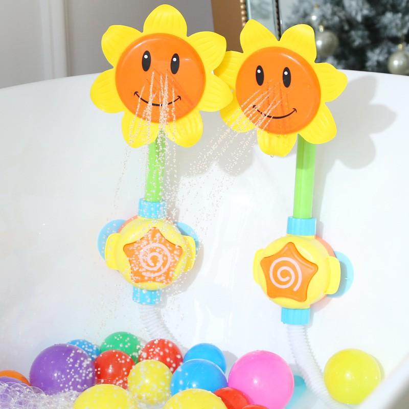 Product Introduction of คู่หูที่ดีสำหรับการอาบน้ำ! ของเล่นอาบน้ําเด็ก อาบน้ำทารกในห้องน้ำของเล่นอาบน้ำ ของเล่นเด้ก เด็กของเล่นอาบน้ำ ฝักบัวทานตะวันอาบน้ำเด็กอัตโนมัติ ช่วยให้ลูกน้อยสนุกสนานกับการอาบน้ำ ฝักบัวอาบน้ําเด็ก ของเล่นลอยน้ํา【พร้อมส่ง!!】 เด็กหญิง ของเล่นเวลาอาบน้ำ 0