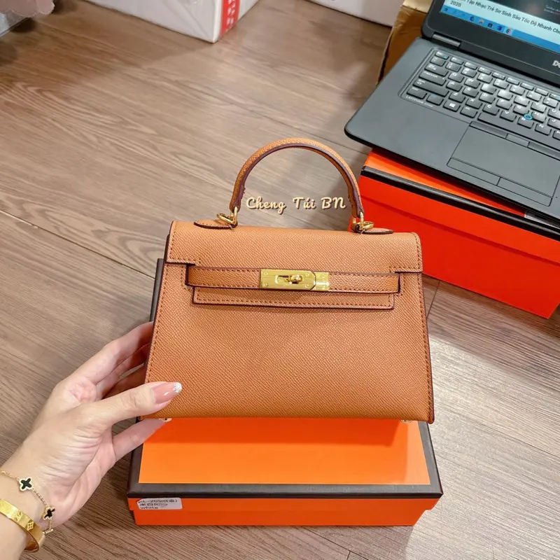 Túi Nữ 1 Quai Da Epsom Size 20 - Nguyên Siu - Bag 4