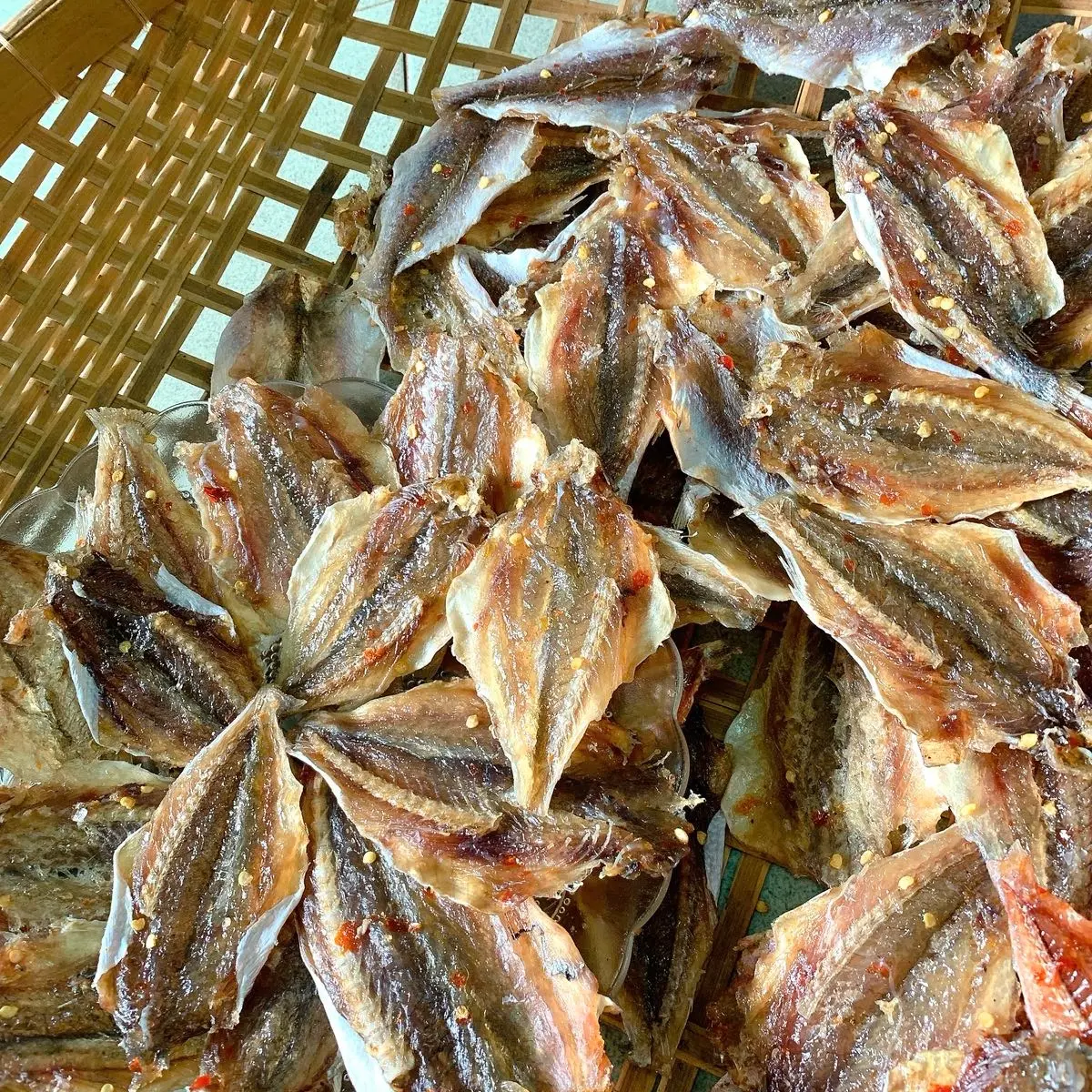 Khô cá đù vị lạt vừa ăn, chiên, nướng đêu được