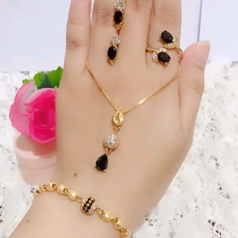 Set Aksesoris Lapis Emas Awet Anti Karat Elegan Perhiasan Gold