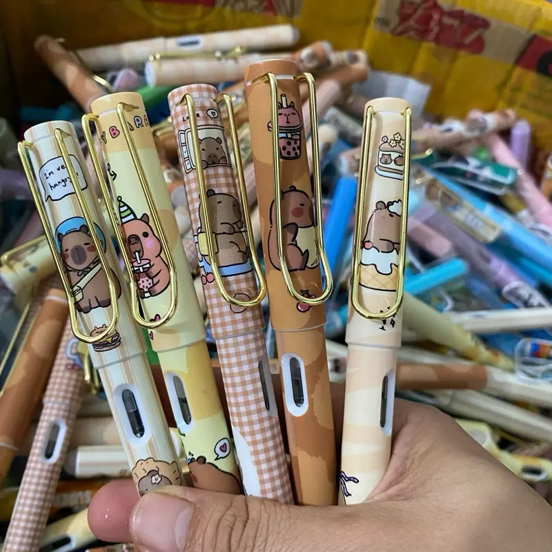 Set 10c Capybarra siêu hot TẶNG KÈM 10 ống mực xoá và 1 tẩy rời elip. Bút máy học sinh tiểu học but tieu bút  capybara 7