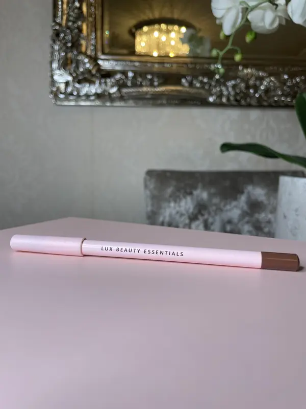 Lux Beauty Lipliner 7