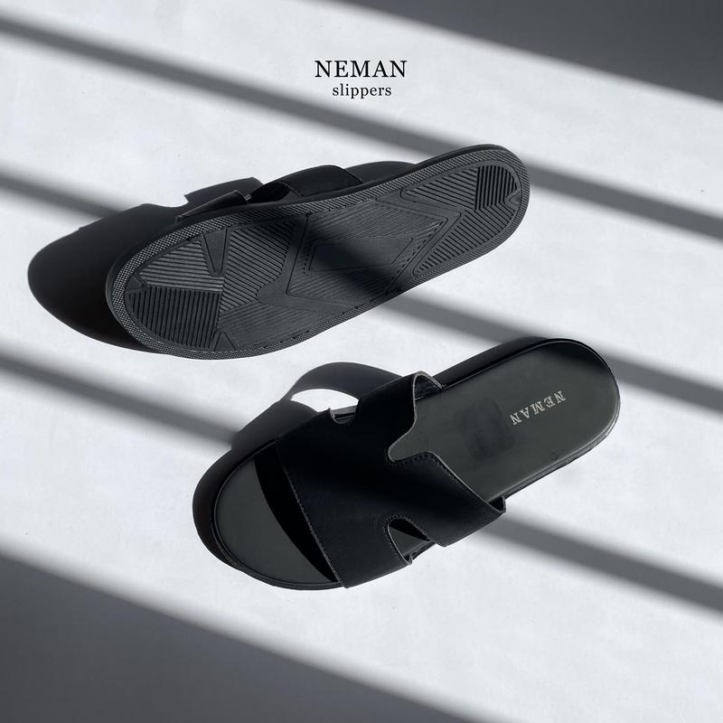 Product Introduction of Dép Quai Ngang Chữ K NEMAN, Khâu Quai Xuyên Đế, Quai Da Microfiber Không Nổ MS21 Cao Su Đế Bằng DéP 18