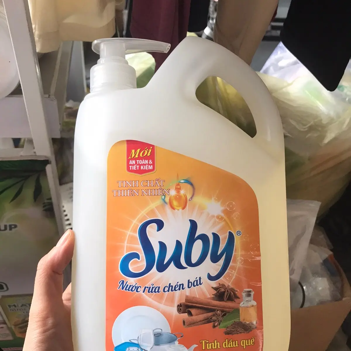 Suby nước rửa chén tinh chất thiên nhiên . Tinh dầu quế, chanh