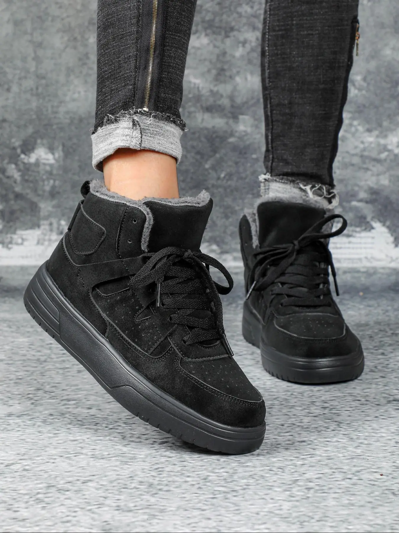 Women's Fashionable High Top Sneakers, Casual Comfortable Breathable Sports Shoes, Female All-match Round Toe Skate Shoes for Daily Wear