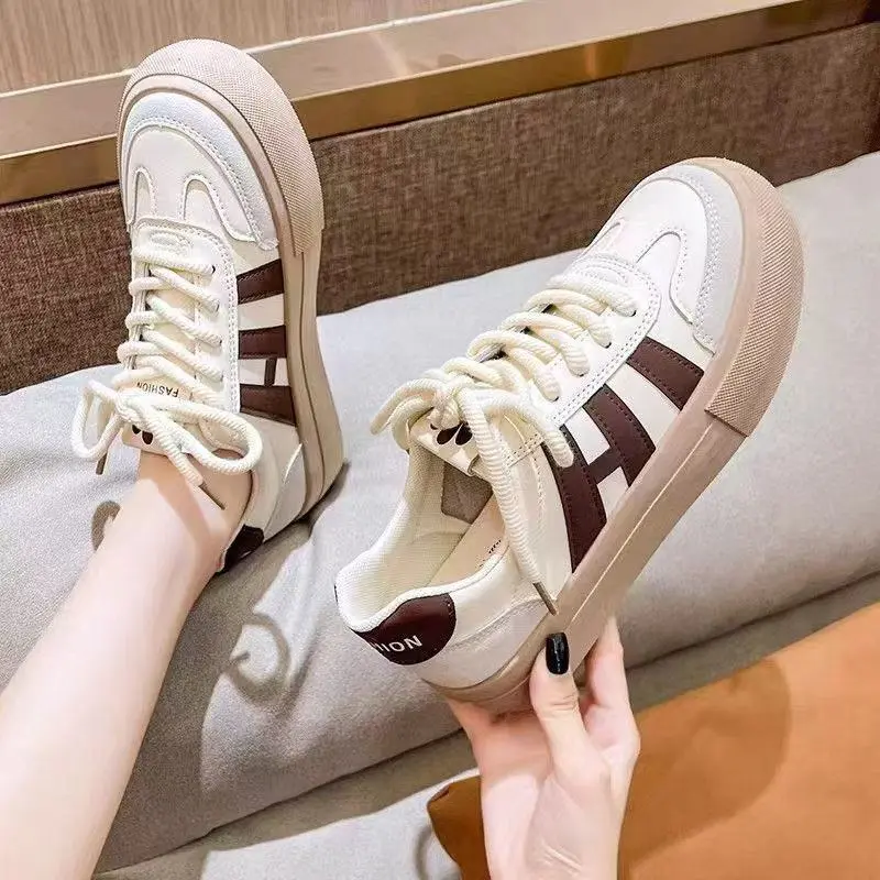 Stellar Steps Giày nữ thường ngày  Thể Thao Thoáng Khí Thời Trang Chủ nghĩa tối giản Hàn Quốc Đơn giản và thuận tiện