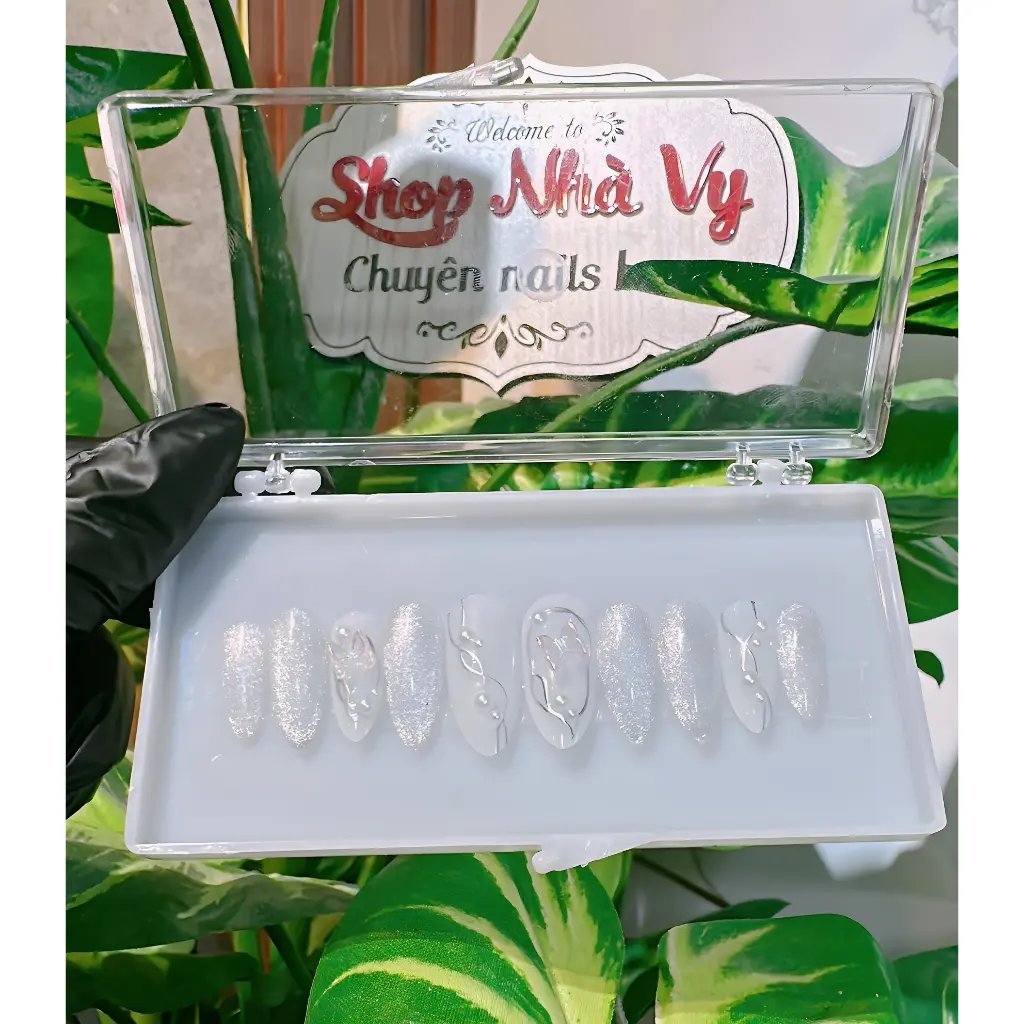 Nails thiết kế 24 móng mắt mèo xinh xắn mã 299