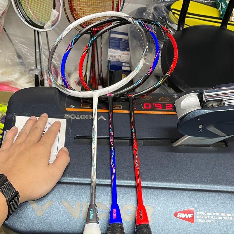 Vợt cầu lông VS Titan 5/6/7/8/9 NỘI ĐỊA chính hãng ( tặng kèm cước căng sẵn, quấn tay, BH 3 tháng )
