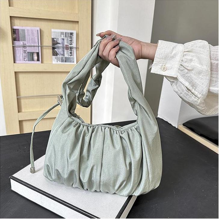 15  Women's Bag Pleated Moon Bag 3