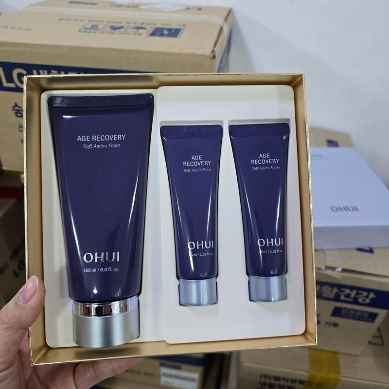 Sét sữa rửa mặt chống lão hoá Ohui tím Age Recovery Soft Amino Foam