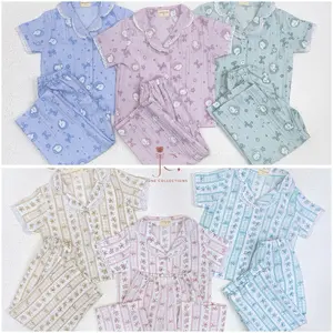 JUNECOLLECTIONS BAJU TIDUR ANAK SETELAN PIYAMA ANAK LENGAN PENDEK CELANA PANJANG BAHAN CRINKLE LEMBUT PIYAMA MOTIF BUNGA PITA #752-753