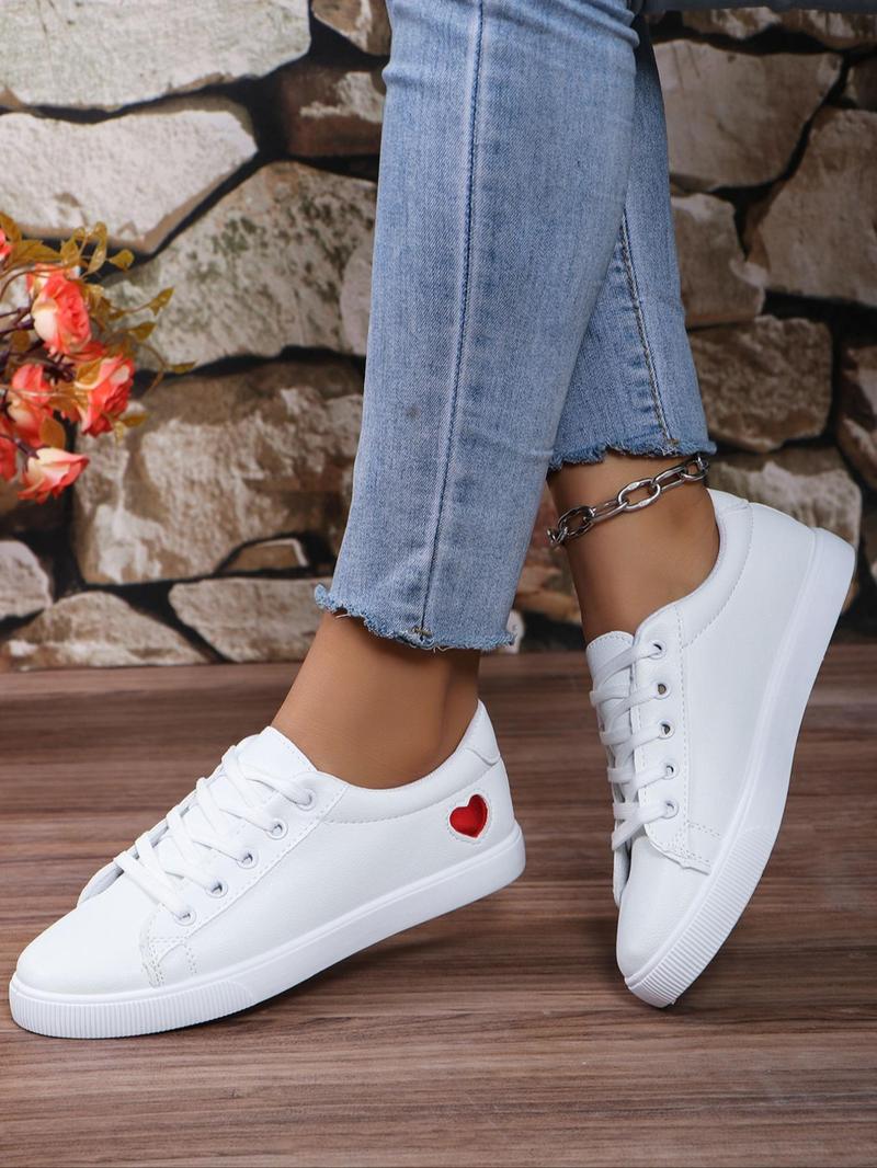 Product Introduction of Women's Fashionable Heart Pattern Lace Up Low Top Sneakers, Casual Comfortable Sports Shoes, Perfect for Students and Outdoor Sports, Girl's Walking Shoes, Footwear, Airport Outfits 2024 18