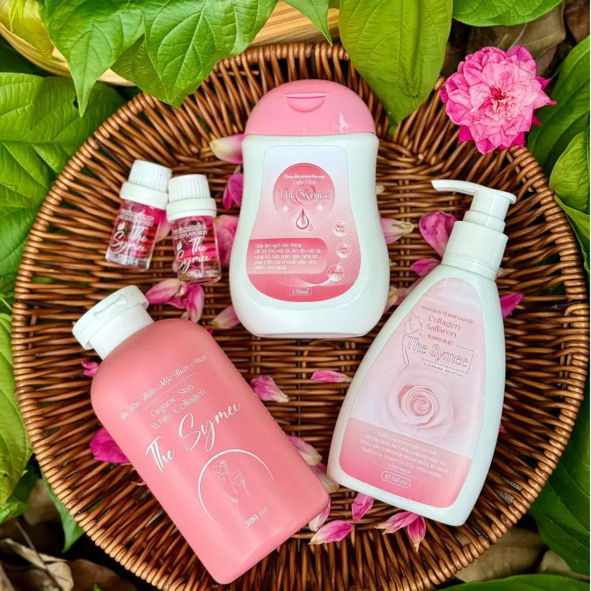 {Combo 5 sản phẩm} Dung dịch vệ sinh nano bạc ,dung dịch vệ sinh thảo mộc, Sữa tắm thảo mộc .2 nước hoa vk. Hỗ trợ làm sạch nhẹ nhàng lành tính