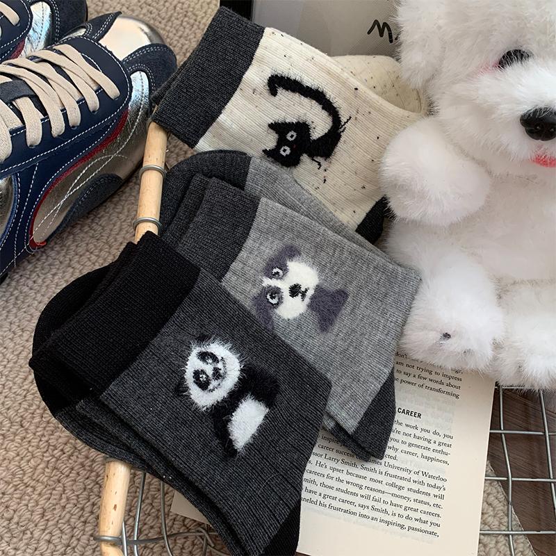 Product Introduction of Cute Animal Socks Cartoon Puppy Cat Trendy Autumn/Winter Cotton Yarns Flocking Plush Stockings Fashion Warm Casual Women's Socks 18