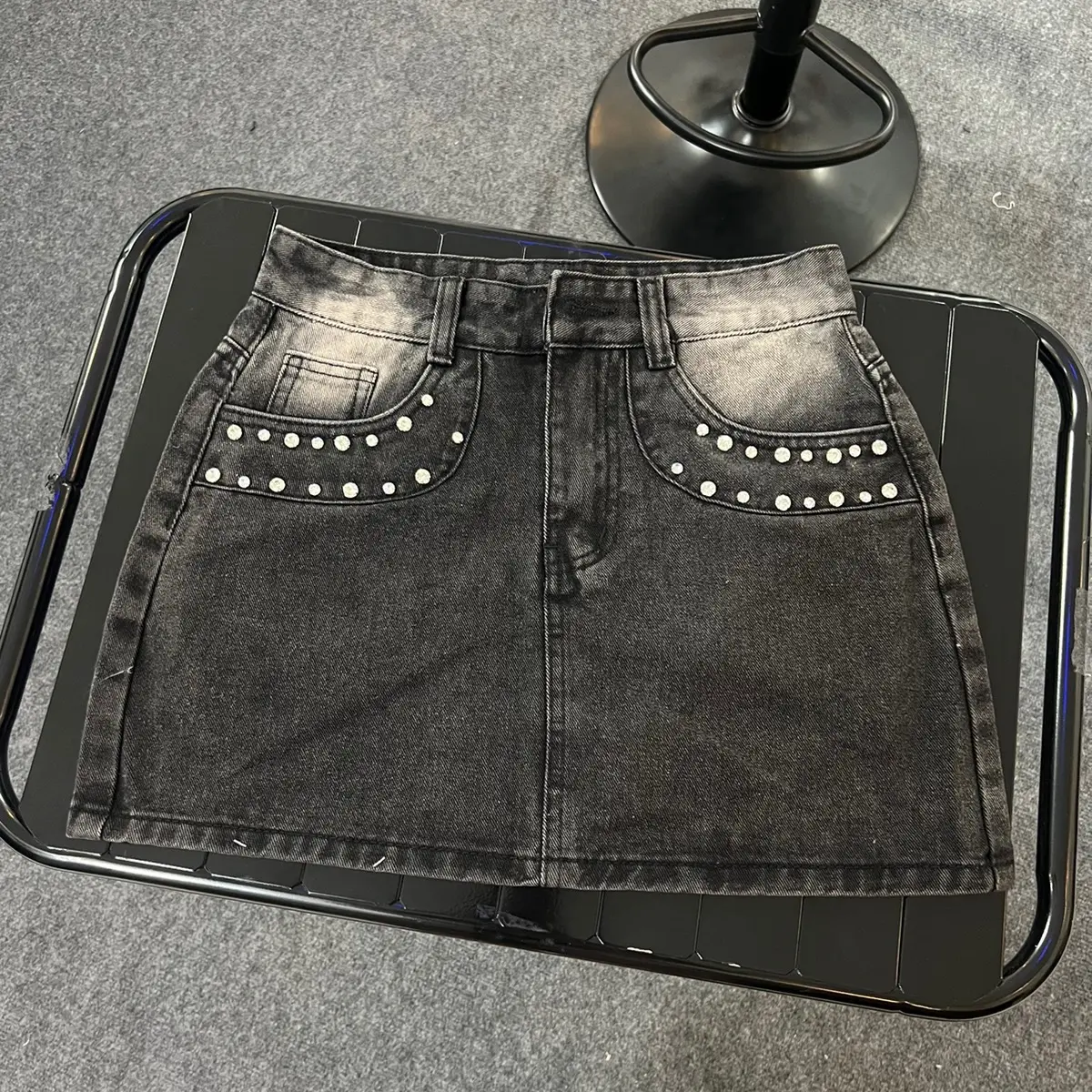 X1 Chân Váy Jean Chữ A Nữ Denim  , Kiểu Túi Đính Đá , Có Lót Trong , 2 Màu  Women Cotton Voan Voi chanvay ngan vay  hot