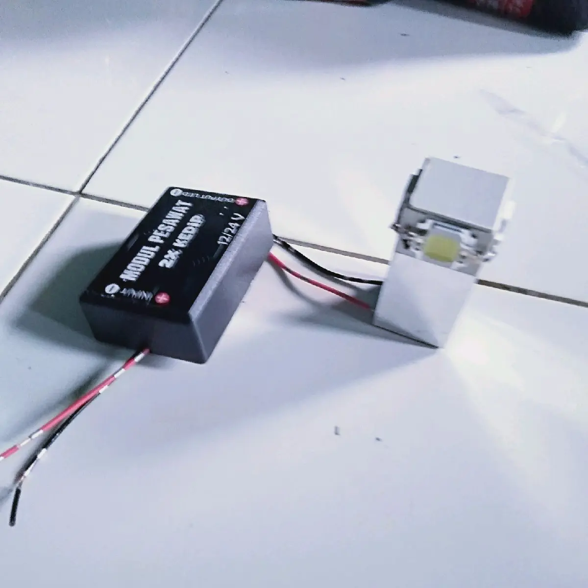 isi lampu rotari 2×kedip tanpa toples 12/24volt Car
