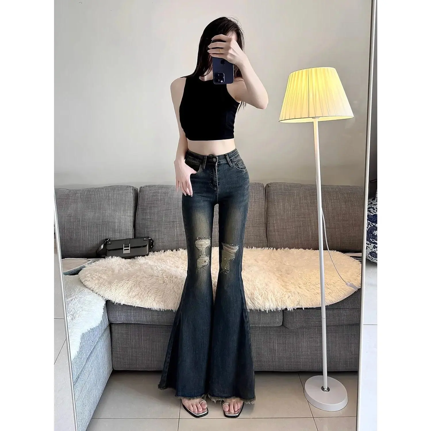Quần Jean Co Giãn Rách, Phong Cách Cổ Điển Ống Loe, Thời Trang Cô Gái Nóng Bỏng, Thích Hợp Cho Mùa Xuân Và Mùa Thu, Dành Cho Phụ Nữ, Với Viền Sờn Và Thiết Kế Đuôi Cá, Quần Dài Đến Sàn