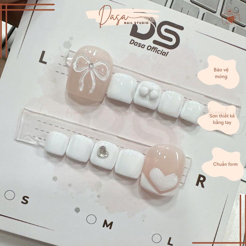 Móng chân giả NGẮN màu trắng nail box chân vẽ nơ nổi đính đá đơn giản sang trọng MC081 tặng KÈM keo dán móng gel sơn thạch