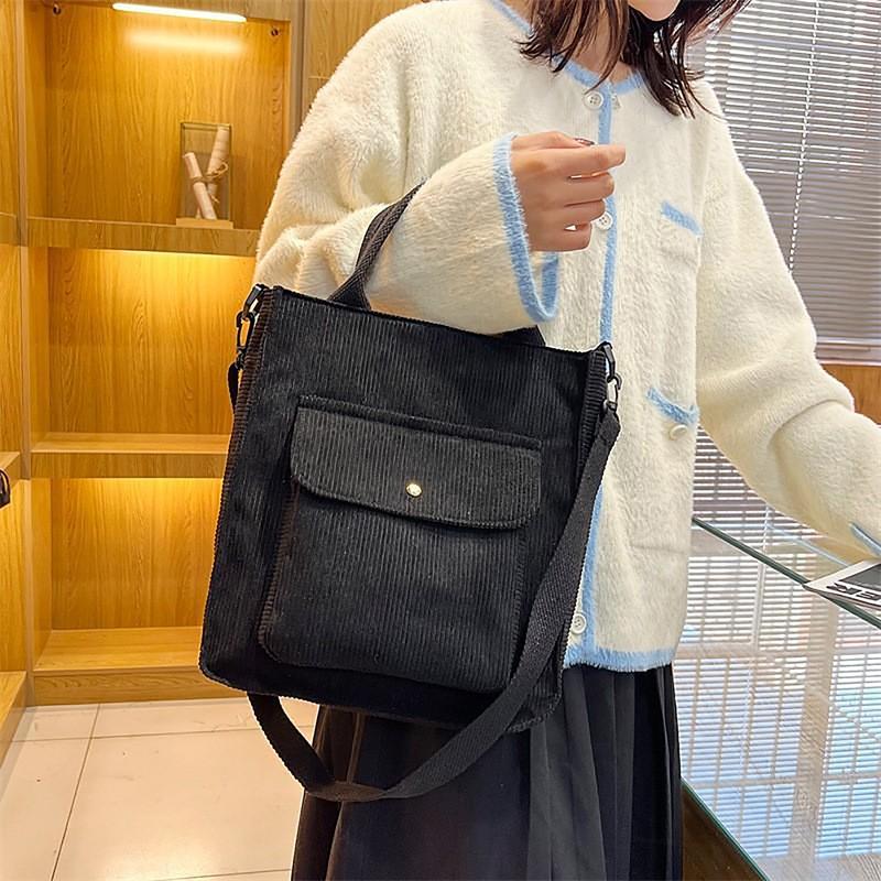 Product Introduction of Túi đeo chéo vải nhung tote nam nữ unisex ngăn túi nhỏ bên ngoài đựng sách a4 túi vải đi học đii chơi 15