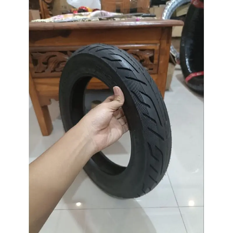 BAN LUAR SEPEDA LISTRIK E-BIKE 2.75-10 2.75 ring 10 TUBELESS BARU TAHUN PEMBUATAN 2024 EMPUK TIDAK LICIN.