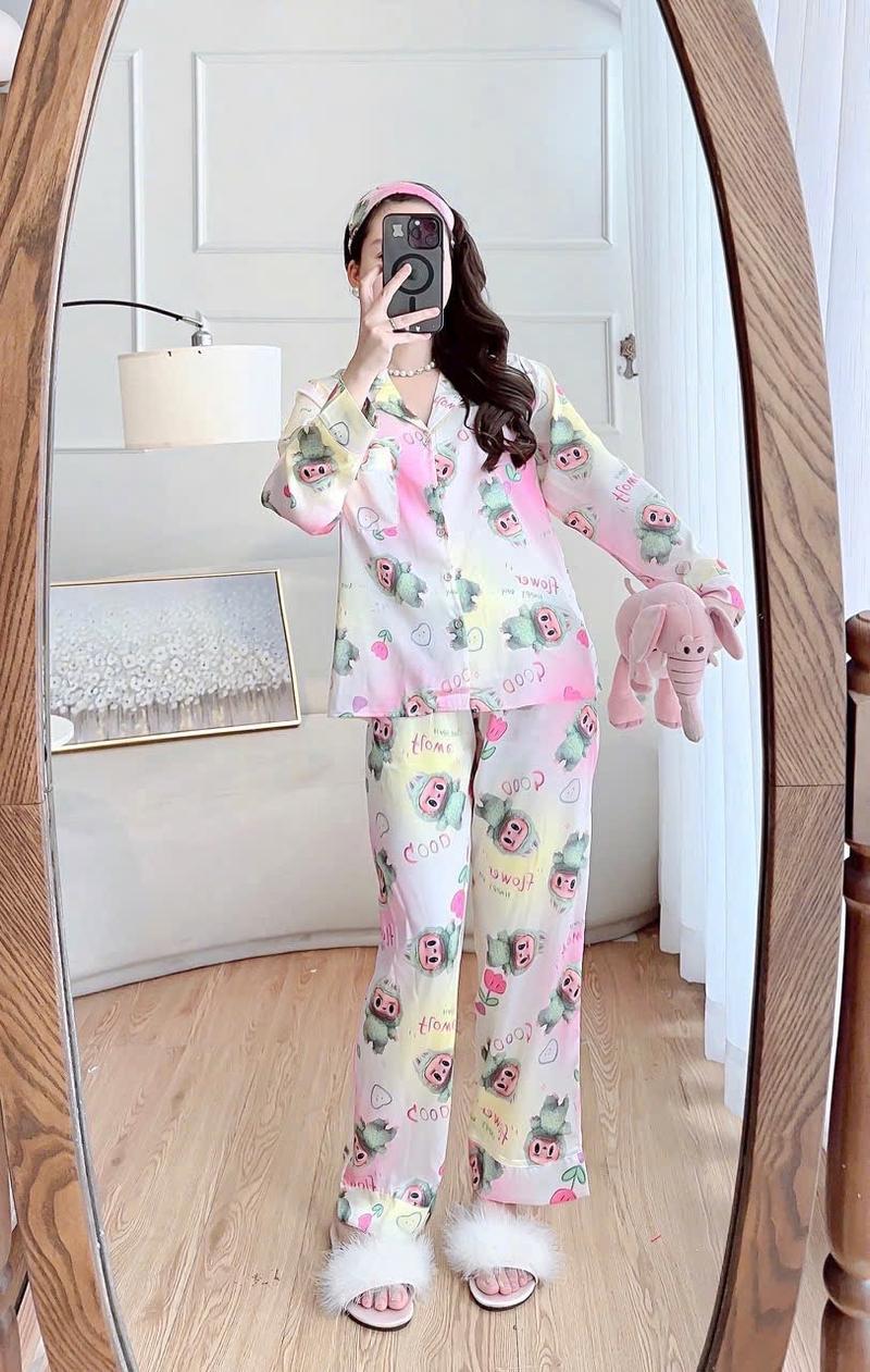 Product Introduction of Bộ Labubu Lụa Latin Mẫu Đẹp Nhiều Màu Cho Nữ - Women, Size 40kg-60kg Áo Beige Button Front Pajamas ống suông xanh biếc cỡ nhỏ dobo  teddy quần  hoạt hình  bò sữa bo  la bu lưng  mặc Ong Nhung Nho bông  pi đồ  bộ alady đồ  bộ đồ  bộ   ladder 10