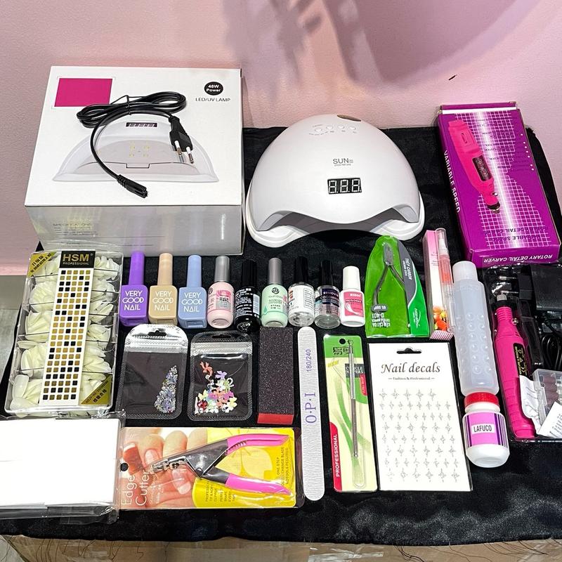 Set combo nail cơ bản đầy đủ 24 món .có máy mài máy hơ gel. Set được lựa màu sơn.