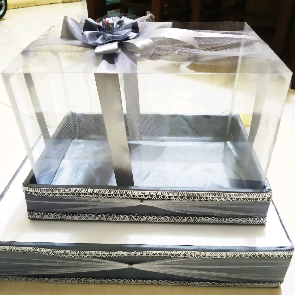 (Size L)0BOX KOTAK UKURAN L SESERAHAN HANTARAN MIKA PERNIKAHAN LAMARAN PARSEL BINGKISAN BIJIAN MAHAR TUTUP MIKA