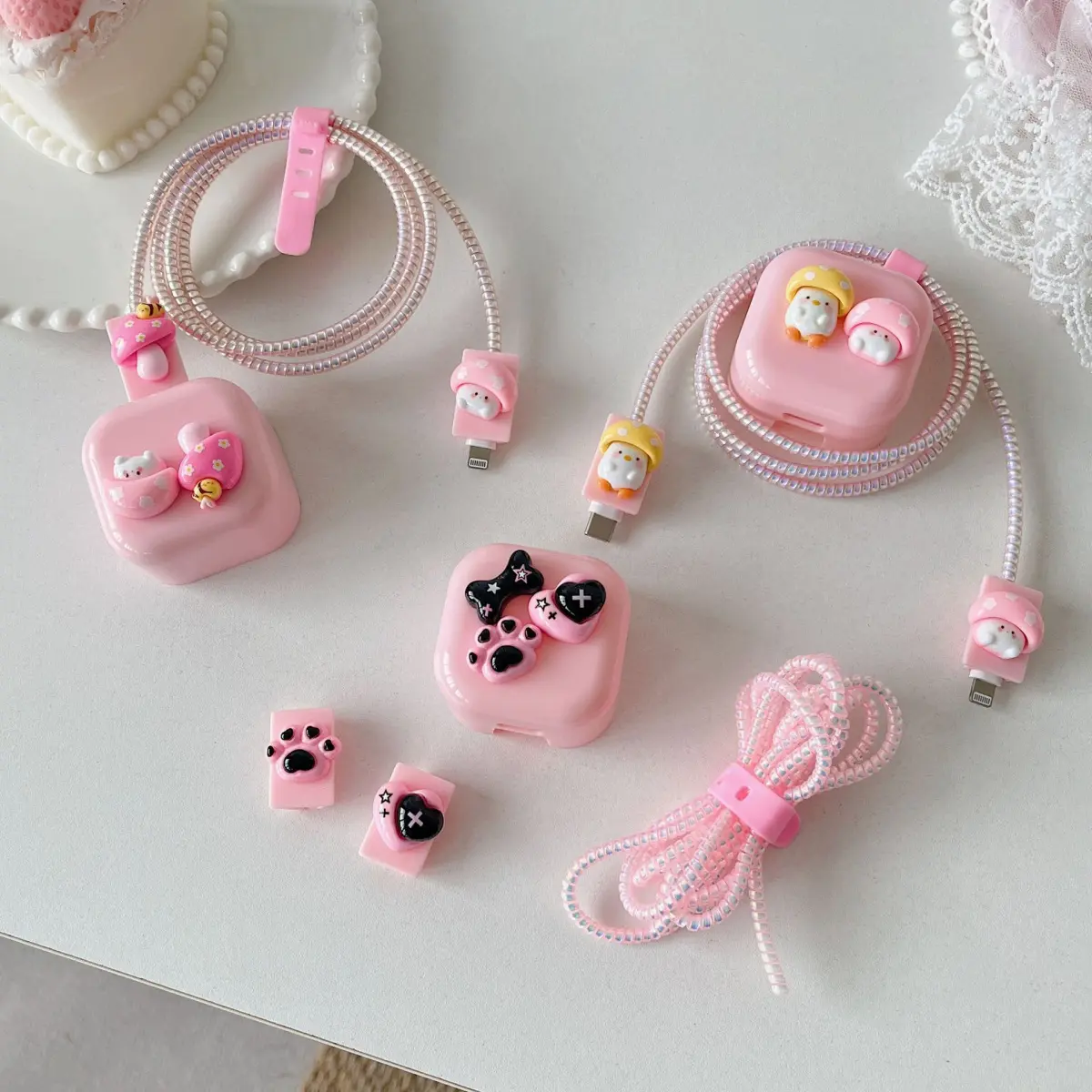 2024 New Cat's Paw Mushroom-Shaped Haircut Charging Plug Protective Cover Suitable for Apple 20W British Standard Fast Charging Plug Data Cable Cellphone Smartphone