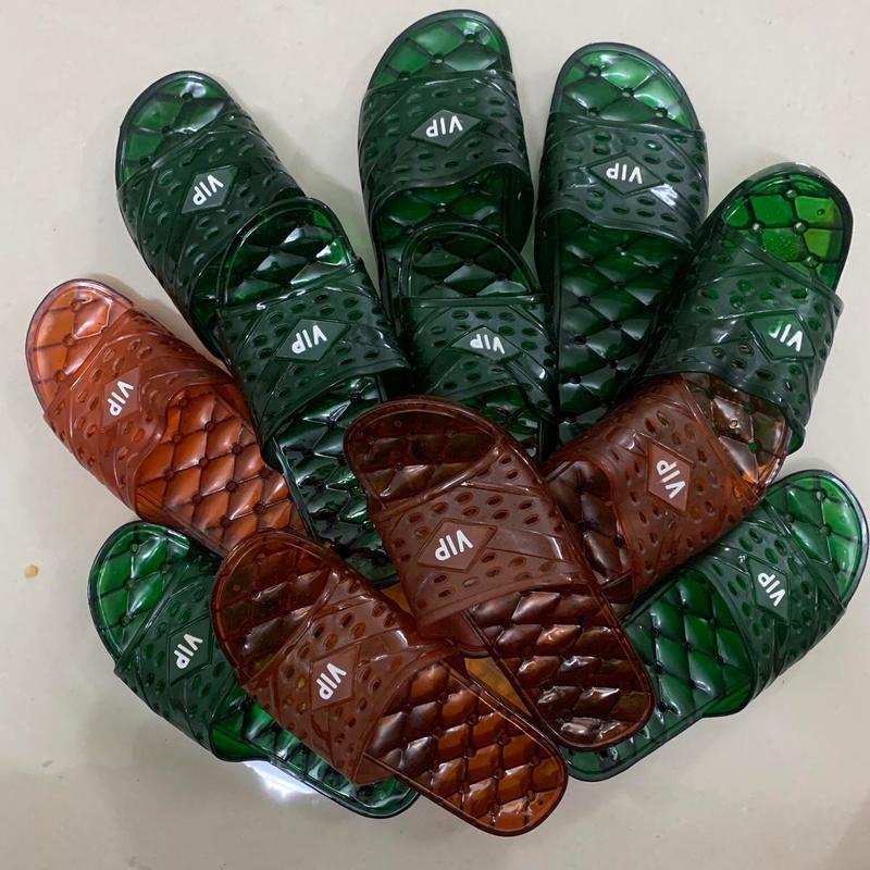 Combo 5 tặng 1 đôi dép VIP nam nữ người lớn đi trong nhà ngoài trời chống trơn trượt, bền eme êm chân,mềm DéP Đế Bằng depnam chat