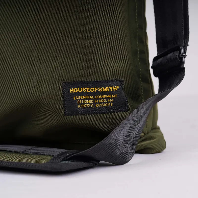 House of Smith Tas Selempang Versal Bag - Tote Bag