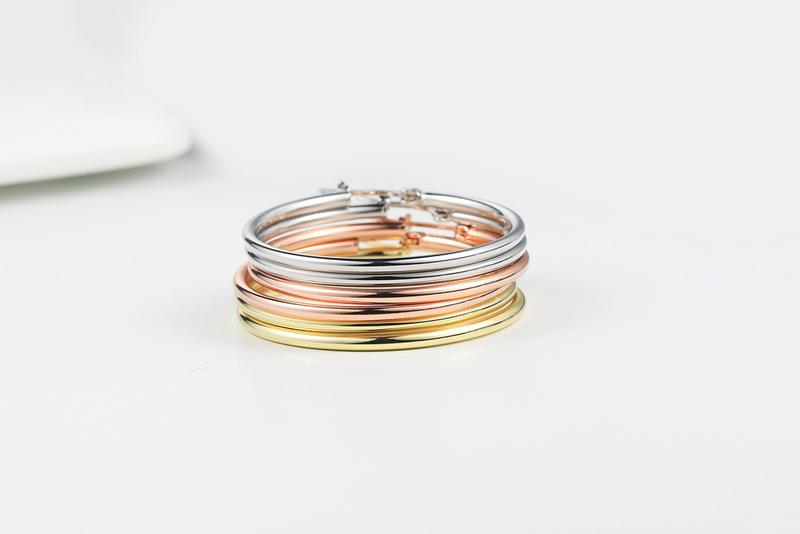 Product Introduction of Hoop Earrings For Women Classic Simple Punk Style Multi size Optional Light Gift Fashion Jewelry E093 E780 2