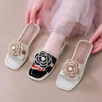 Gambar OKAIDO OFFICIAL STORE Sandal Flat Wanita Cewek Perempuan Bahan Karet Gaya Fashion Korea Style dan Motif Bunga - Hitam, 36-37 dari OKAIDO Official Store Kab. Tangerang 5 Tokopedia