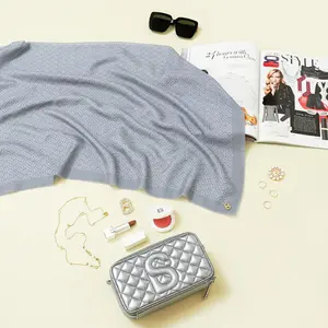 Hijab Buttonscarves Tapis Series Looklike Lasercut Titik 3