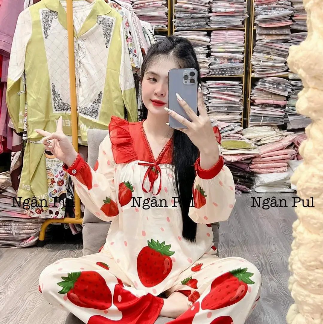 BỘ PIZAMA LỤA XƯỚC HỌA TIẾT TAY DÀI QUẦN DÀI PHÔI VON