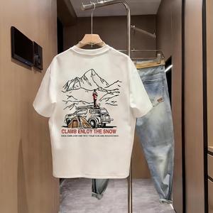 メンズレトロキャンプ＆マウンテンプリントTシャツ - レトロなアウトドアキャンプ＆ハイキング用半袖シャツ、オールシーズン対応のキャンピングカーとテントデザイン、ホワイトいカジュアルなラウンドネックトップス、バックパック旅行するや通常使用いに最适