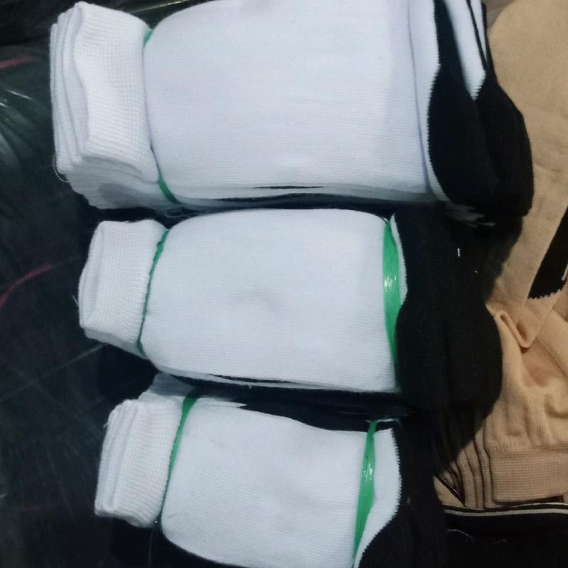 Kaos kaki Sekolah Hitam Putih SMP, bahan PE, 12 Pasang 0