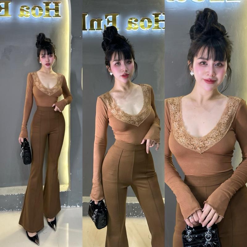 SALE Áo cổ chữ v viền ren hoa bản to dáng dài fom áo ôm body tôn dáng lên fom rất đẹp chất vải bozip lụa mịn mềm dai ôm sát body. Phối quần chân váy hay jean đều xinh ạ. Bảng màu cơ bản : Đỏ đô Đen Nâu . Sơ Mi Voan Shirt Nhung