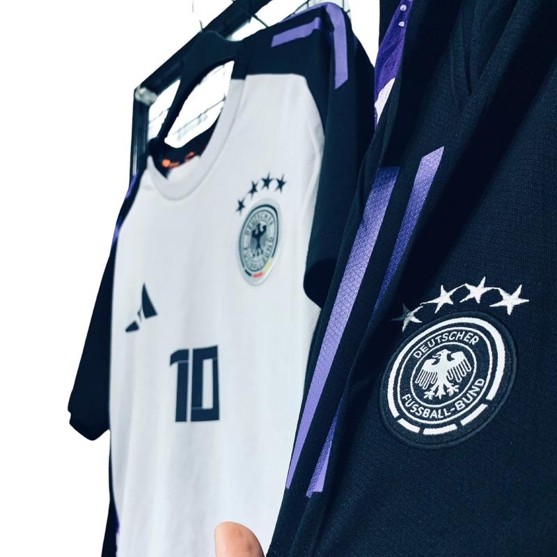 Top Áo Bóng Đá Tuyển Đức TRAINING Thun Mè Cao Cấp,Có in Tên Số