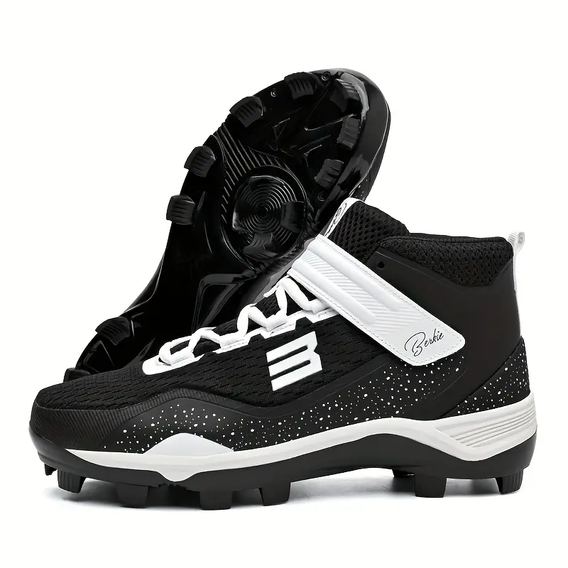 Professional Men'S Baseball Cleats on running triple black 2