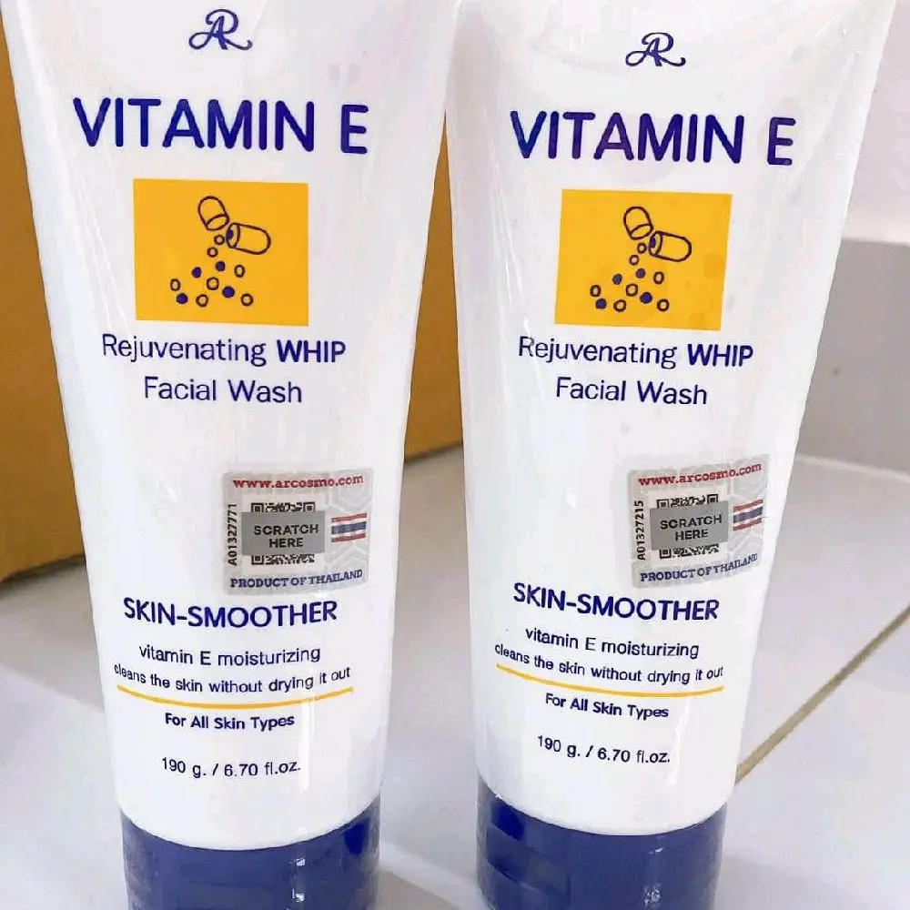 1 tuyp sữa rửa mặt Vitamin E Thái Lan. Hàng chuẩn Thái