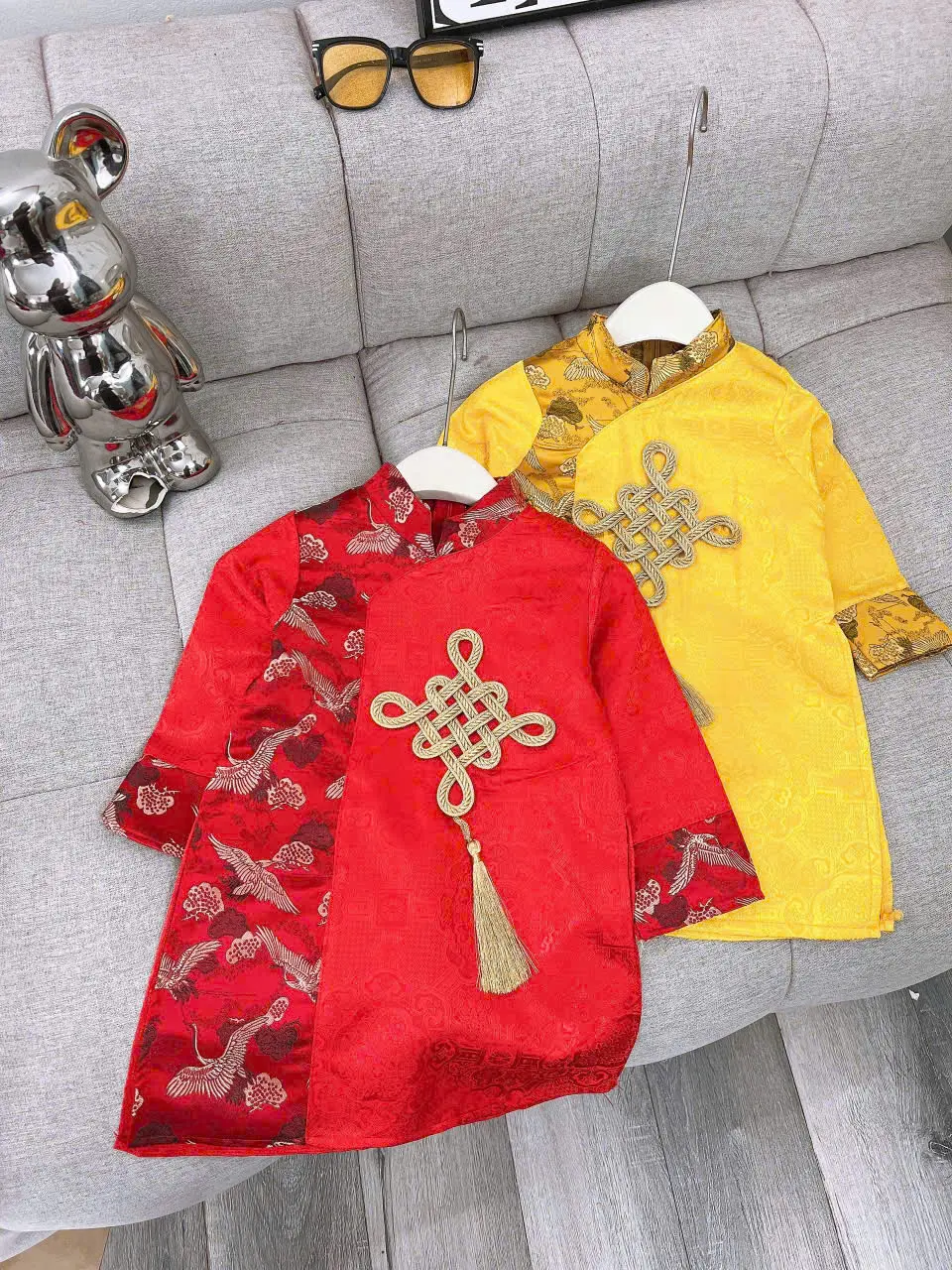 Áo dài tết cho bé trai , bé gái size 15-31 kg , Áo Dài cách tân cho bé mặc đi chơi Tết- Sandal