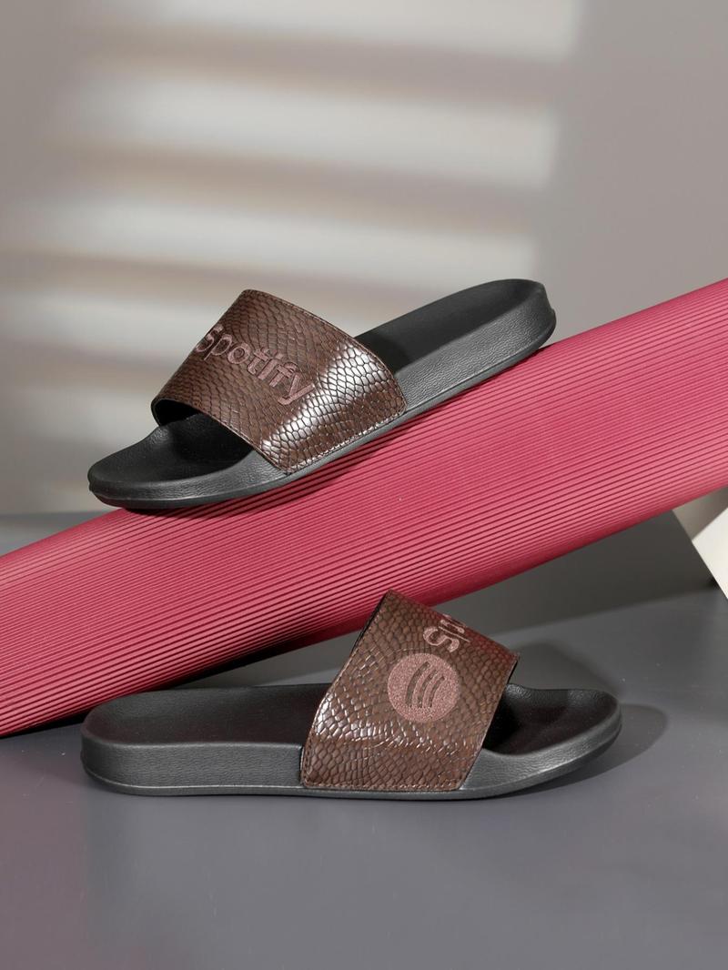 Product Introduction of Men's Fashionable Geometric Pattern Slides, Casual Comfortable Breathable Non-slip Slippers for Indoor Outdoor Wear, Male All-match Round Toe Slippers for Daily Wear, Walking Shoes 4