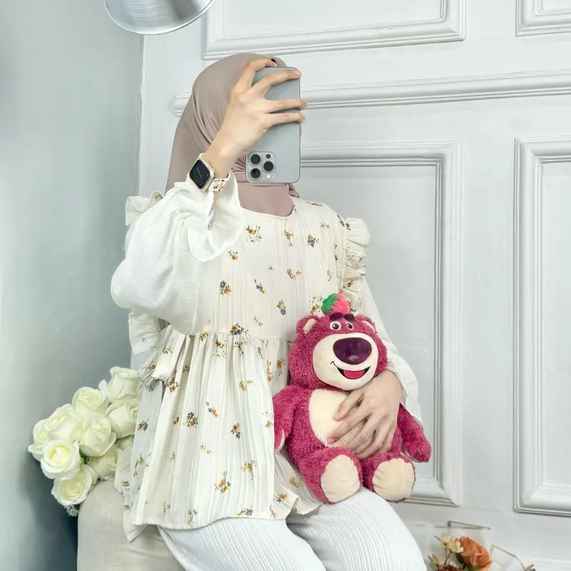 GEMA VEST RUFFLE VINTAGE KOREAN LOOK Bunga Wanita 1