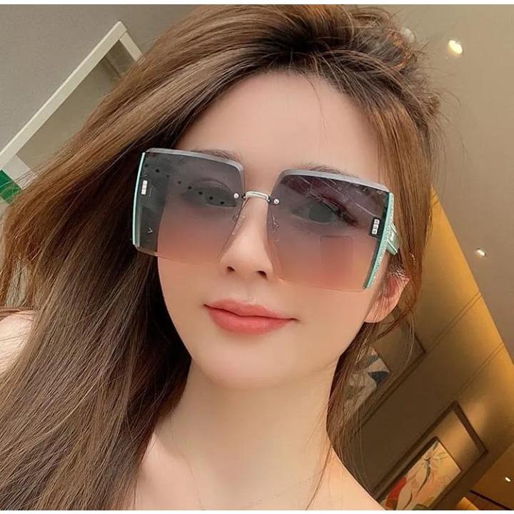 Product Introduction of TOSERBA Kacamata Warna Gradasi Tanpa Bingkai Oversize Kacamata Gaya Fashion Korea Lensa Hitam Wanita 11