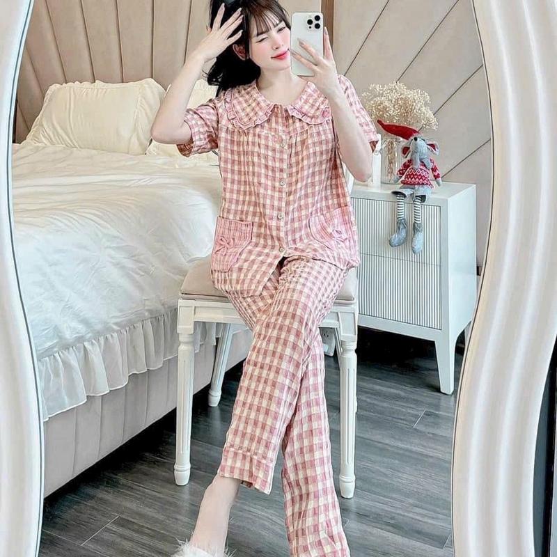  Bộ BÈO pjzama kẻ cổ áo bèo quần dài  đũi ô kẻ nhung có cổ bèo cho nữ mặc quanh năm nhẹ mát thấm hút mồ cho nữ mặc nhà   40-80kg   